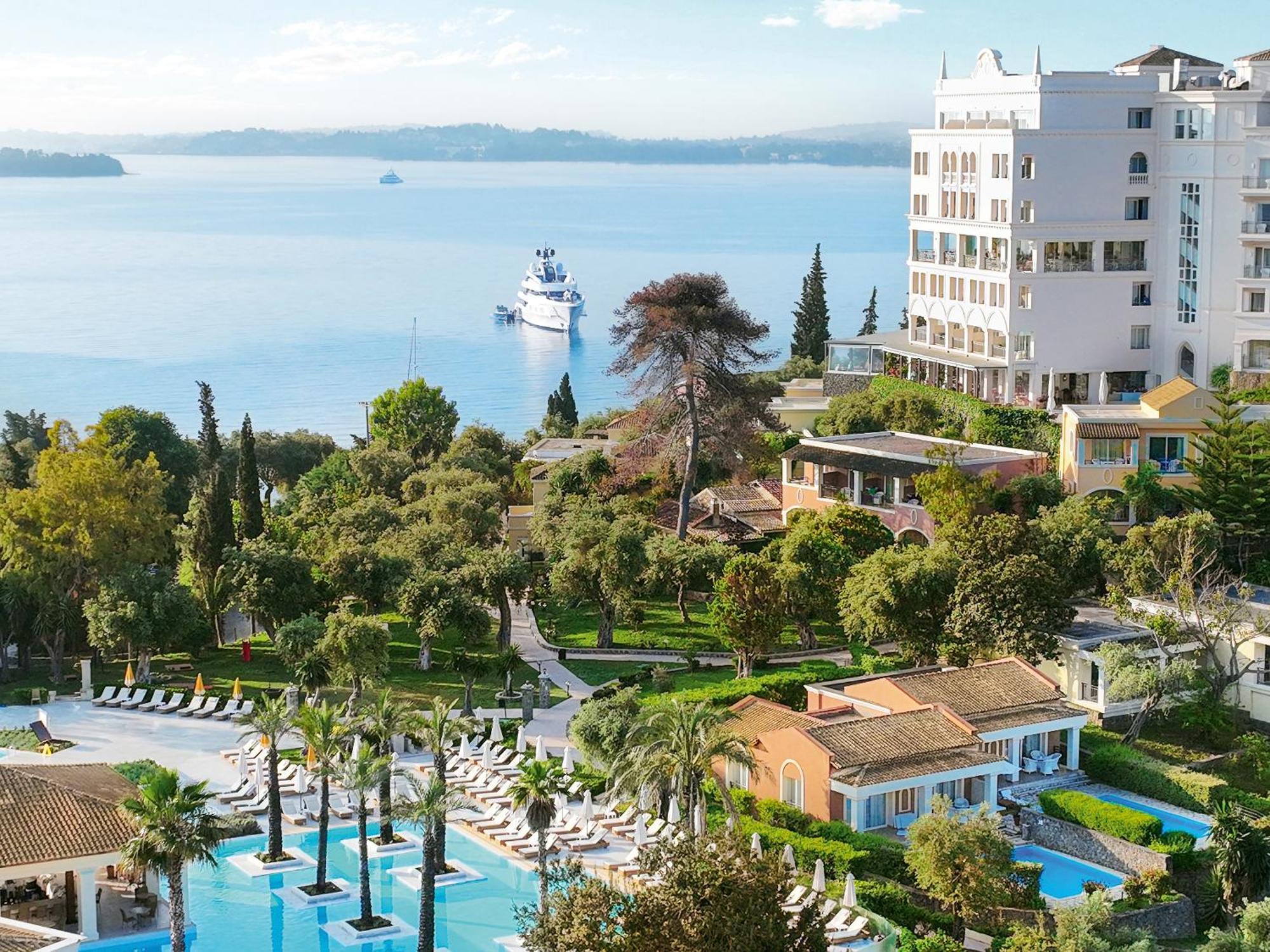 Grecotel Eva Palace (Adults Only) Комено Екстериор снимка